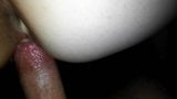 Agradable y lento en milfs culo gordo ligero creampie en su culo snapshot 4