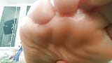 你喜欢油腻的脚吗？性感的女主人arya grander - 女主调教 pov video snapshot 7