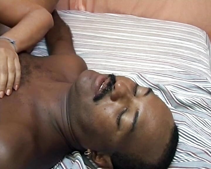 Ebony slut provoking sexual desire for black cock