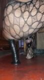 Singhalesische Domina-Ehefrau filmt Sissy-Ehemann, der BBC-Dildo reitet snapshot 4