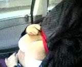 Arabische baby in de auto snapshot 1