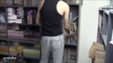 Sketboy.com - sexo en la sex shop snapshot 1