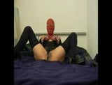 Red Mask Rachel - Doigtage de poing dans la chatte snapshot 1