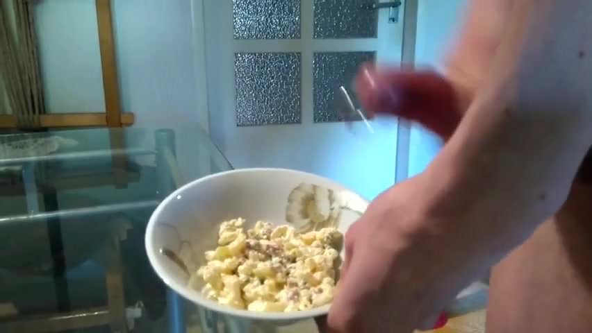 12 soukromých chlapců