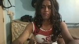 Bhavika curtindo chat ao vivo com amigos do fb snapshot 3