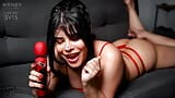 Tongkat ini membuatku muncrat seperti orang gila! Ulasan mainan seks oleh Selena Vega snapshot 25