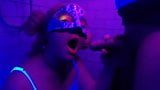 Riesige Pisse in den Mund ... 3min + Cumshot auf Neon-Party snapshot 8