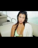 Cuerpo de Kourtney - wow snapshot 6