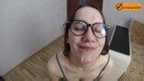 Nerdy bril stiefzus pijpbeurt en deepthroat vaardigheidstraining snapshot 20