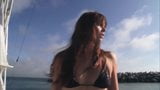 Catherine Annette - seksowna dziewczyna w bikini: super rekin snapshot 4