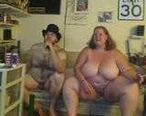 BBW couple devant la caméra snapshot 2