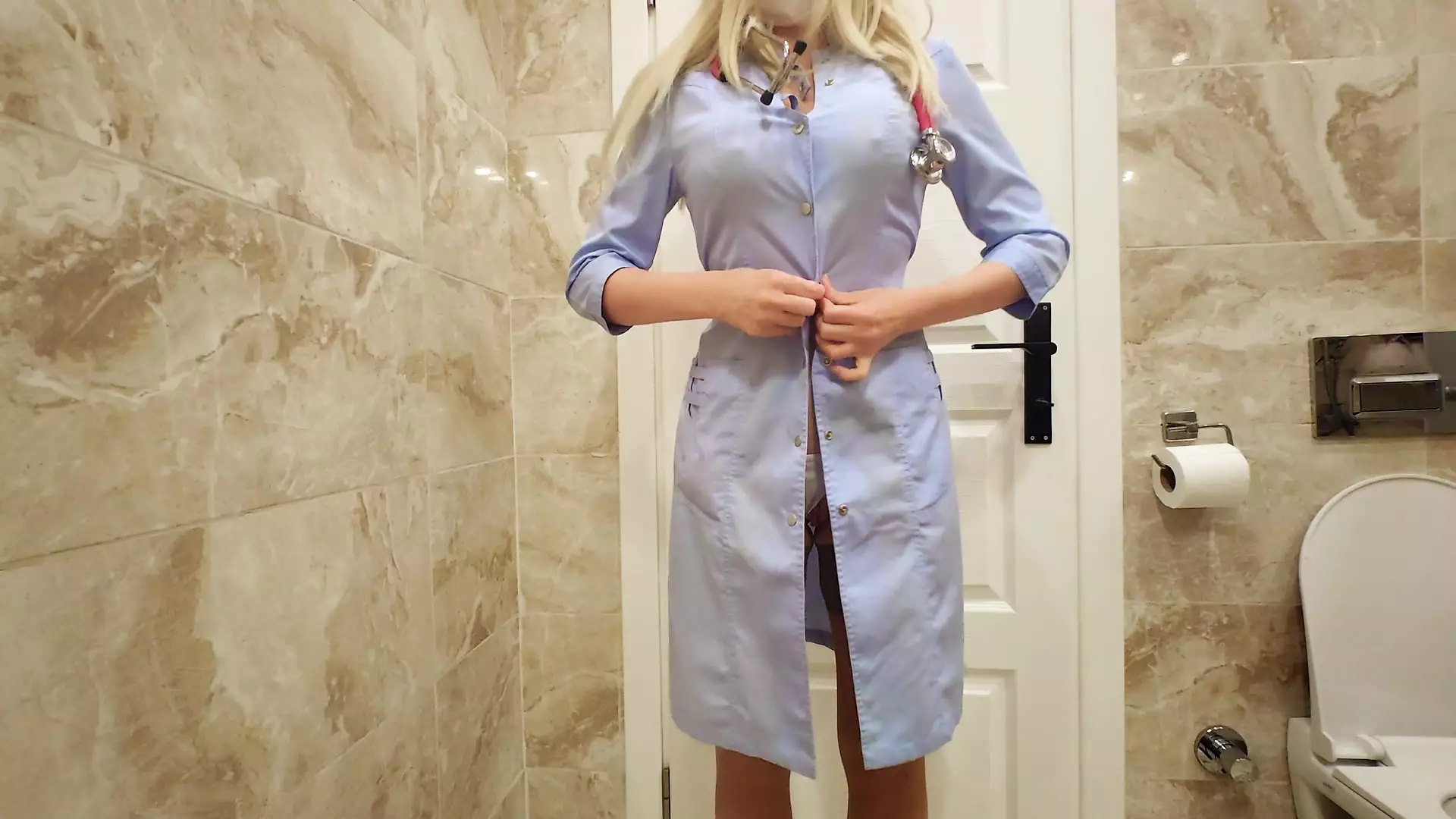 Free watch & Download nurse in the hospital toilet masturbates and makes a video on the phone for her subscribers