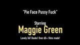 Dildo neuken Maggie Green krijgt taart in gezicht! snapshot 1