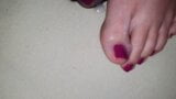 Pies y uñas de nylon semen snapshot 8