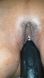 Enorme vibrador fodendo snapshot 5