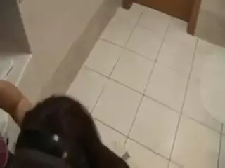 Много девушек и один мужик порно видео Много девушек и один мужик порно видео