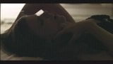 La célébrité sexy Kate Mara se fait manger snapshot 15