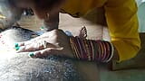 Kaamwali Empregada Ko me banheiro Ghodi bnakar pela snapshot 4