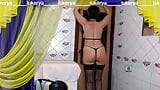 Alegre e sexy lukerya faz seu treino matinal, flertando com seus fãs na webcam online. snapshot 8