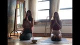 Ragazze turche di yoga snapshot 1