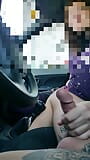 人妻が車に乗ってペニスをしゃぶる snapshot 13