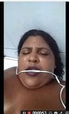 Die brasilianische Schlampe masturbiert gerne allein im Badezimmer snapshot 4