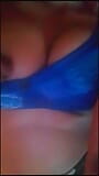 Calda ragazza indiana carina di 18 + anni che mostra le sue tette snapshot 2