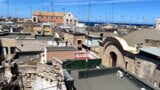 Intense pijpbeurt op een terras in Italië met slordige aftrekbeurt en klaarkomen in de mond: p snapshot 3