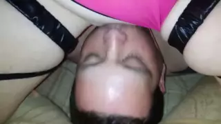 Minum air kencing istriku yang segar | xHamster