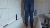 Arschwasser in blauer Sx jeans snapshot 2