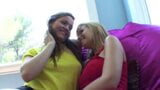 Ashlynn Leigh e Hayden Winters fanno l'amore lesbico snapshot 5