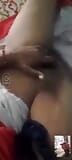 Ragazza indiana si masturba su videochiamata snapshot 15