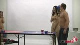 Strip-tease bière pong vs Franco, Holly, Dick et Zayda, partie 2 snapshot 5