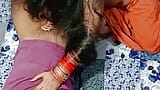 Monika s’amuse avec mon beau-frère - vidéo de sexe hindi complète snapshot 11