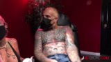 Evilyn Ink baise Sascha après lui avoir fait un tatouage snapshot 2