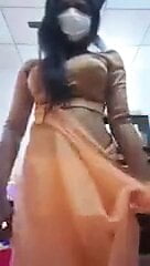Sl girl takes off saree