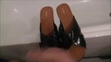 Fucking pretty shoes (vid. 2) (wood zoccoli) snapshot 8