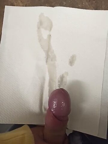 Auf Arbeit Sperma abgespritzt