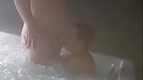 Karcelyne y Theotryl follan en un spa privado snapshot 7