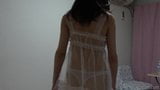 Yuuna Ishikawa in lingerie trasparente cambia i vestiti snapshot 1