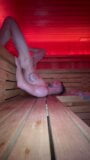 Duitse jongen openbare sauna zelf sperma eten aftrek spier kleine lul grote pik masturbatie in het bijzijn van mensen snapshot 6