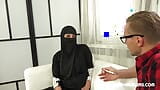 愤怒的房地产经纪人乱搞 niqab 婊子 snapshot 3