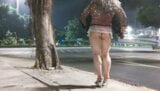 Öffentliches Blankziehen mit super kurzem Kleid, Show auf der Straße snapshot 9