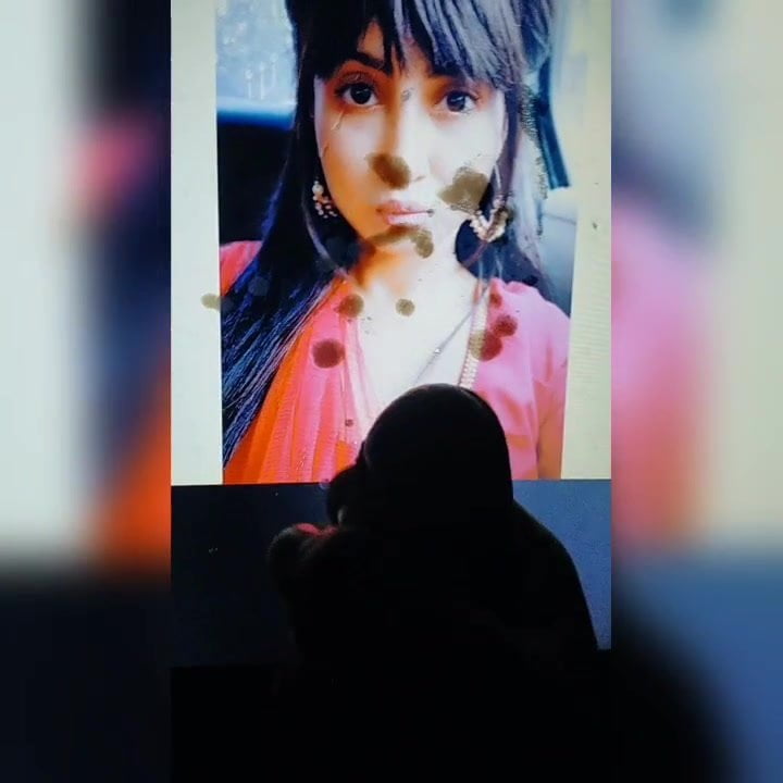 Monami ghosh cum i pluć hołd