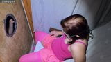 Ragazza di gloryhole snapshot 1