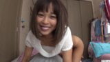 Halb japanischer, halb thailändischer Jav-Amateur gibt Blowjob snapshot 2