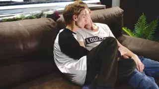 Entrega de flores o chico heterosexual | xHamster