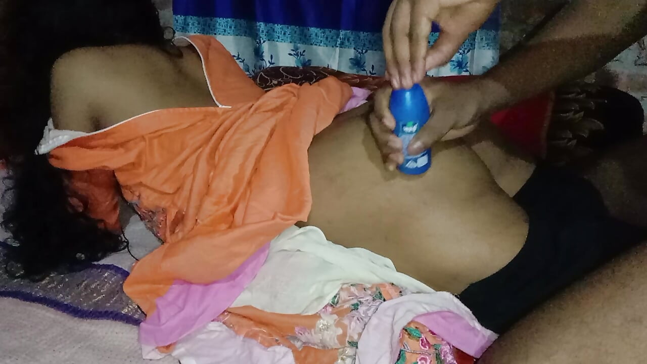 First time sex my college girlfriend comes to my house fucking my wife