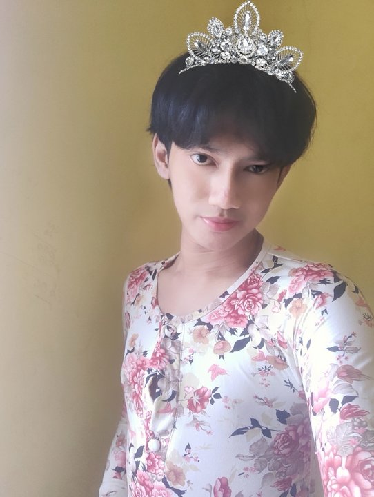 Crossdresser maszturbáció - a cumim csak neked szól (1)