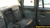 Taxi Brit op zijn hondjes door sluthatch snapshot 3